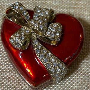 Luxury Giftware By Jere’ Red Enamel Bejeweled Heart Shaped Trinket Box ❤️❤️Vtg